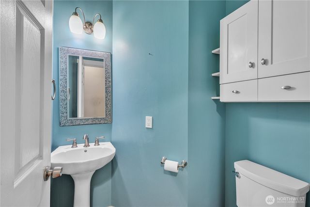 2507 Creviston Road SW, Lakebay, WA 98349