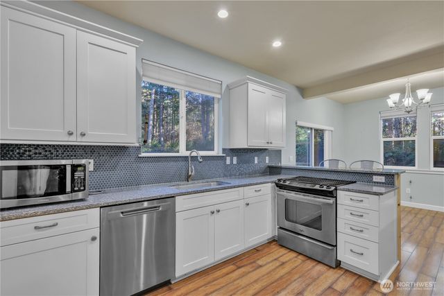 2507 Creviston Road SW, Lakebay, WA 98349