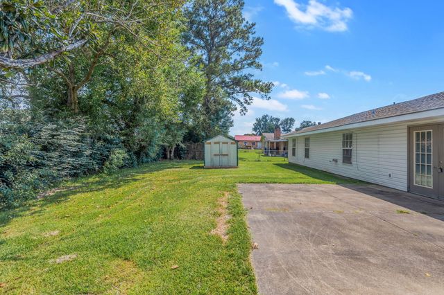 2108 Pear St Street, Deridder, LA 70634