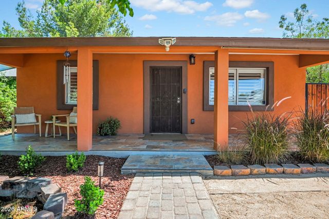 2405 N 27TH Place, Phoenix, AZ 85008