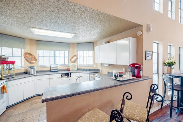 2809 W William Cannon DR B106, Austin, TX 78745