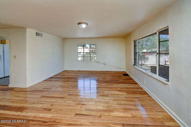 1011 E Halcyon Road, Tucson, AZ 85719