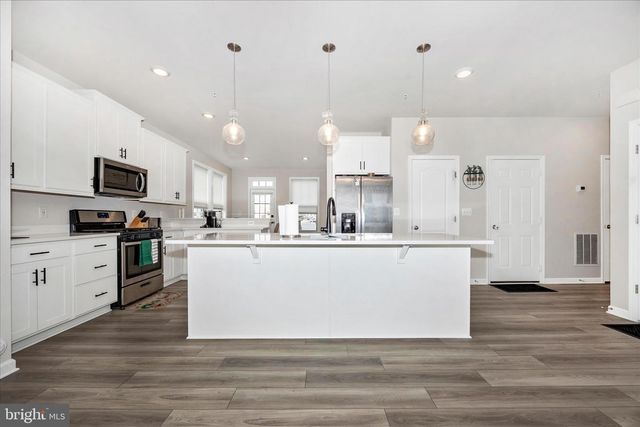 1701 EVANSBERRY DR, Frederick, MD 21701