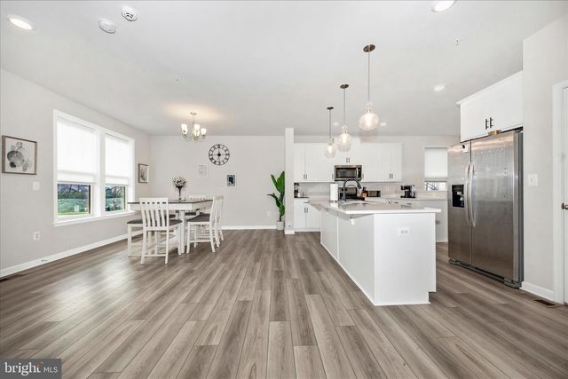 1701 EVANSBERRY DR, Frederick, MD 21701