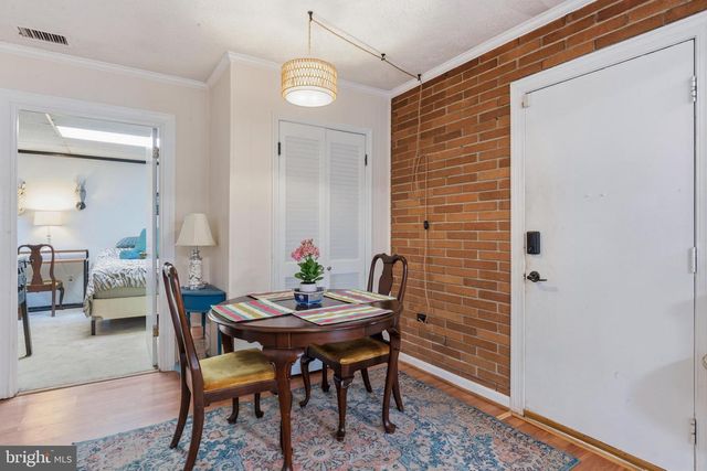 6935 KENFIG DR, Falls Church, VA 22042