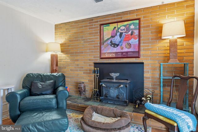 6935 KENFIG DR, Falls Church, VA 22042