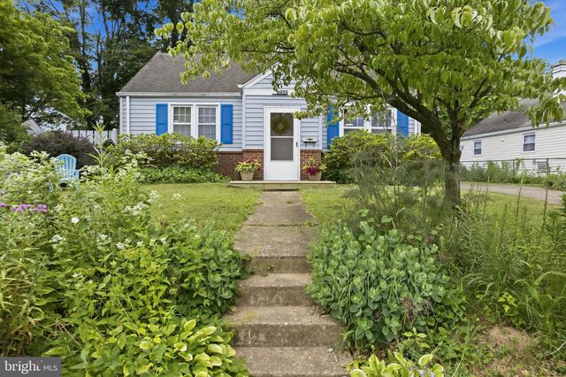 6935 KENFIG DR, Falls Church, VA 22042
