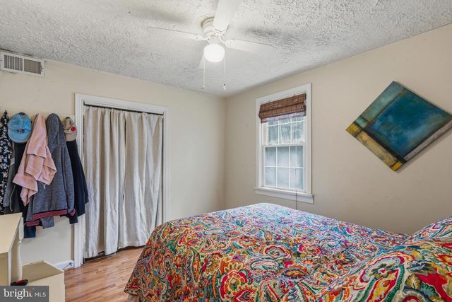 6935 KENFIG DR, Falls Church, VA 22042
