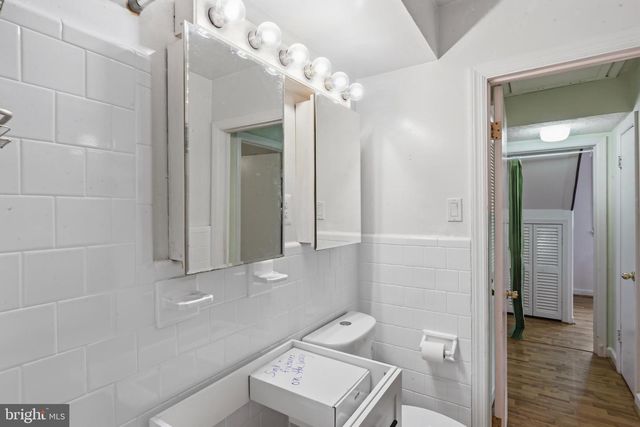6935 KENFIG DR, Falls Church, VA 22042