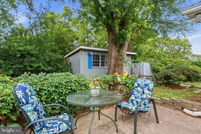 6935 KENFIG DR, Falls Church, VA 22042