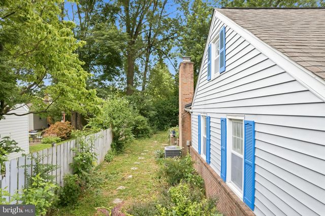 6935 KENFIG DR, Falls Church, VA 22042