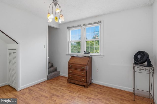 6935 KENFIG DR, Falls Church, VA 22042