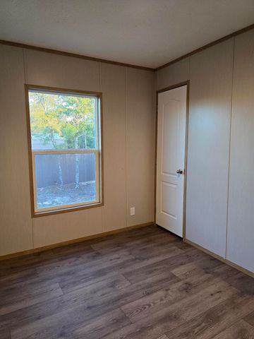 223 E Juniper Avenue, Defuniak Springs, FL 32433