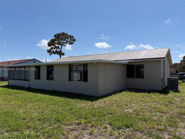653 NE Atlas Avenue, Palm Bay, FL 32905