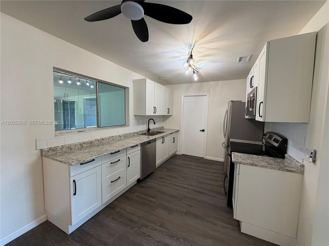 653 NE Atlas Avenue, Palm Bay, FL 32905