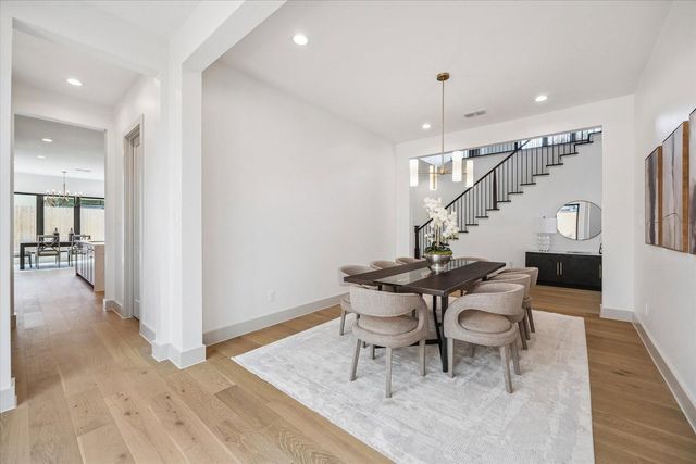 1341 Candlelight Lane, Houston, TX 77018