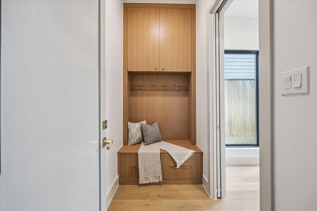 1341 Candlelight Lane, Houston, TX 77018