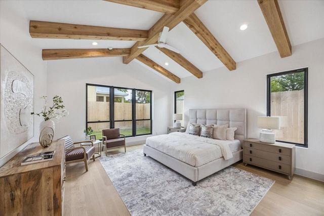 1341 Candlelight Lane, Houston, TX 77018