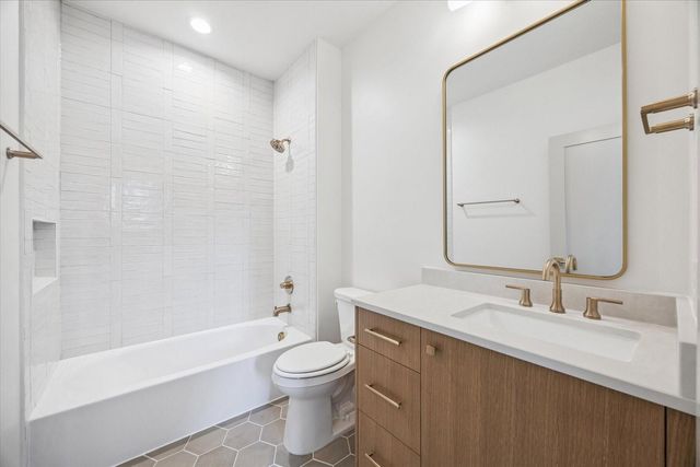 1341 Candlelight Lane, Houston, TX 77018