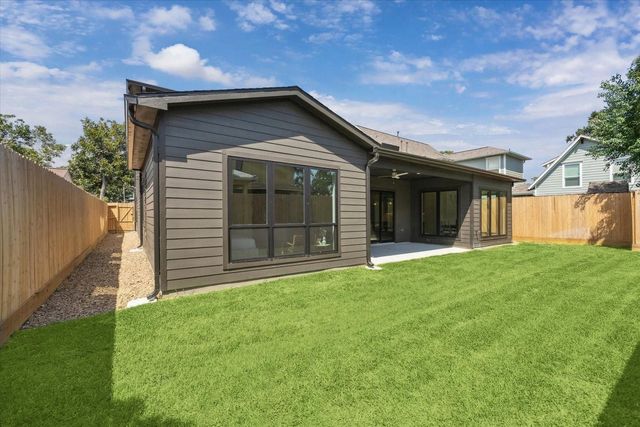 1341 Candlelight Lane, Houston, TX 77018