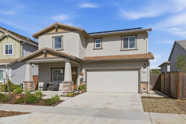 3176 Huntington St, Lincoln, CA 95648