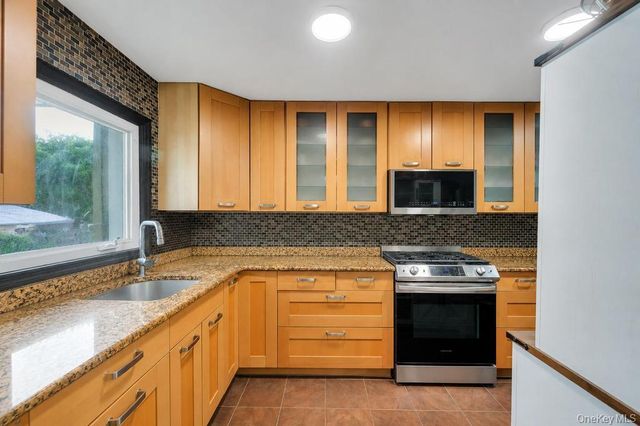 9216 Woodhaven Boulevard, Woodhaven, NY 11421