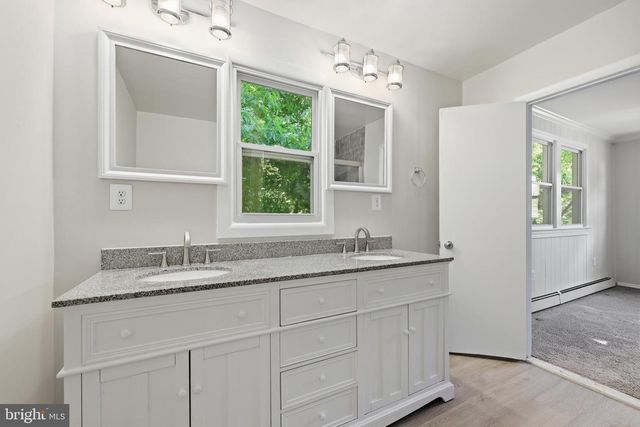 15215 CALEXICO LN, Woodbridge, VA 22193