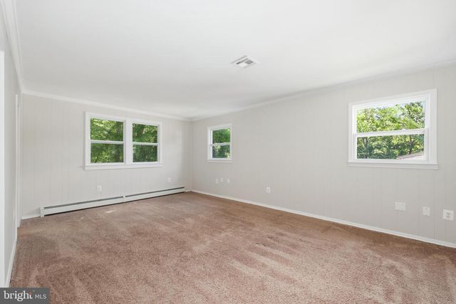 15215 CALEXICO LN, Woodbridge, VA 22193