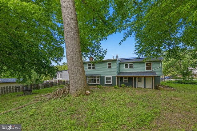 15215 CALEXICO LN, Woodbridge, VA 22193