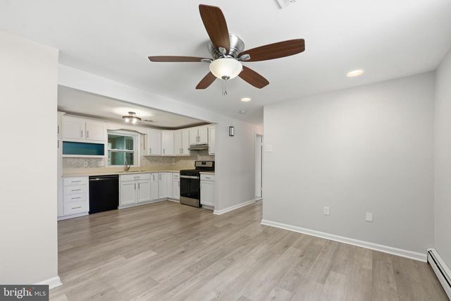 15215 CALEXICO LN, Woodbridge, VA 22193