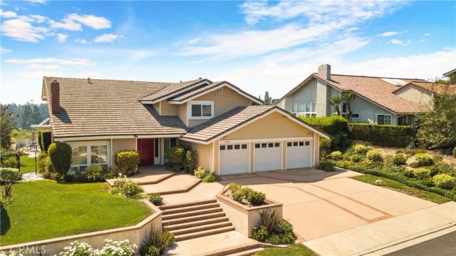 1782 Bridle Path, Santa Ana, CA 92705