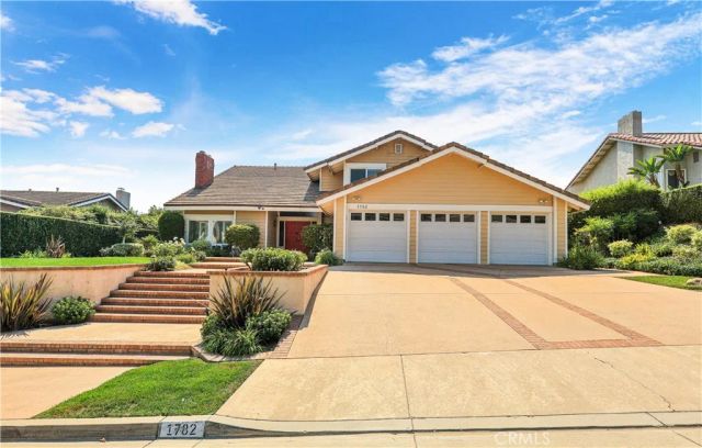 1782 Bridle Path, Santa Ana, CA 92705