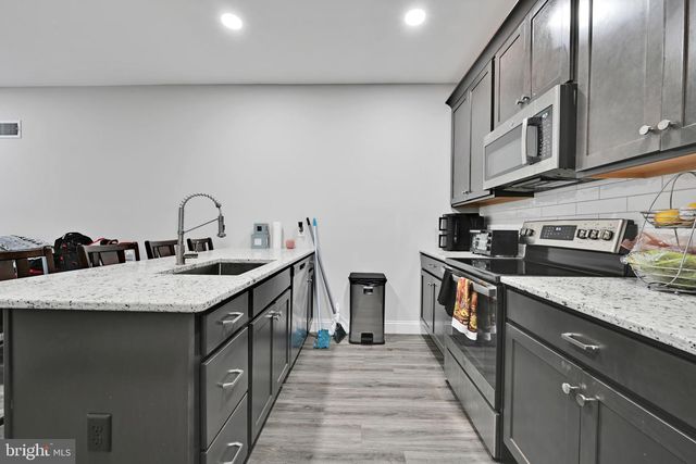 236 W MARKET ST, Jonestown, PA 17038