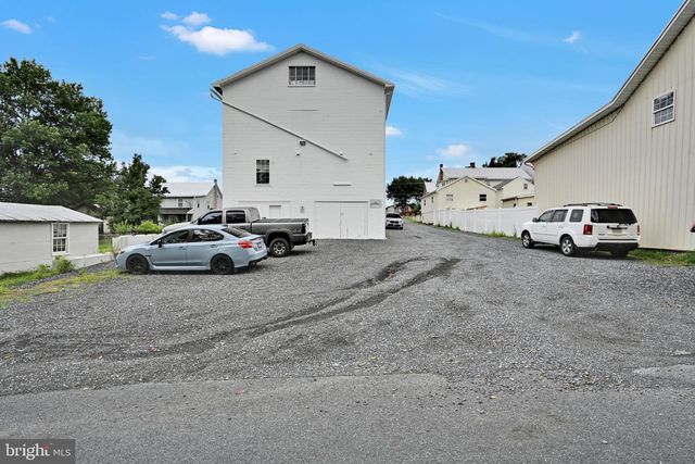 236 W MARKET ST, Jonestown, PA 17038