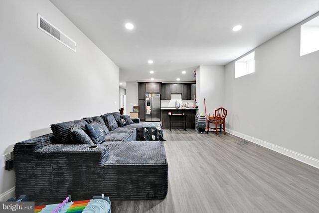 236 W MARKET ST, Jonestown, PA 17038