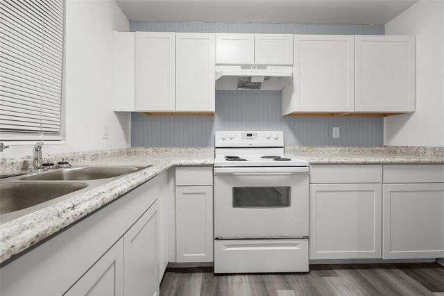 3826 NW 14TH PLACE, Gainesville, FL 32605