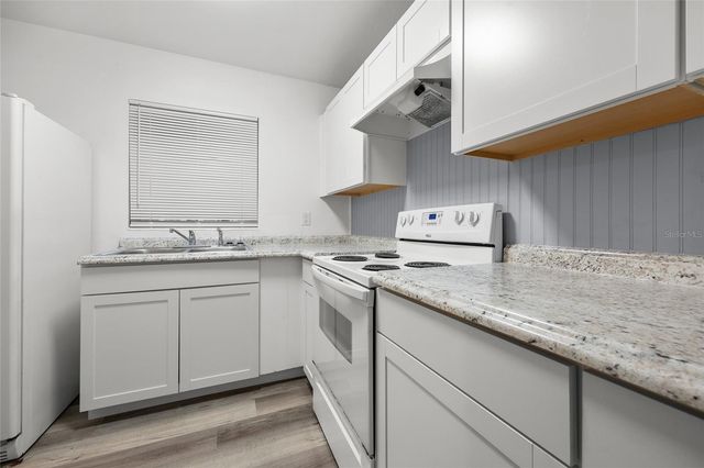 3826 NW 14TH PLACE, Gainesville, FL 32605