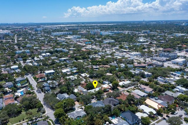 810 SE 10th Street, Fort Lauderdale, FL 33316