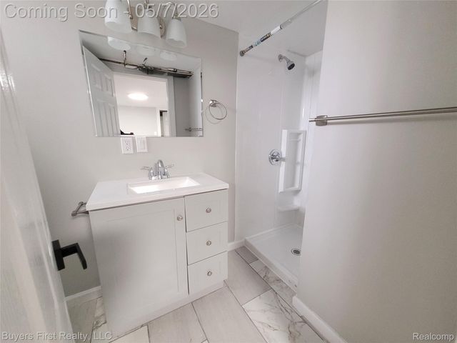 22084 Normandy Avenue, Eastpointe, MI 48021