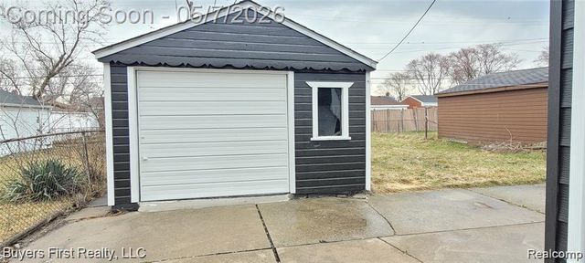 22084 Normandy Avenue, Eastpointe, MI 48021