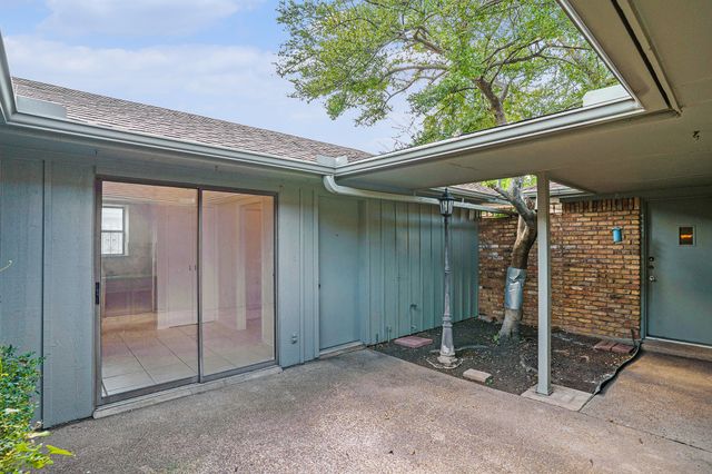 5118 Ledgestone Drive, Fort Worth, TX 76132