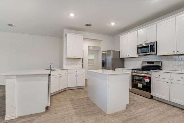 4913 Sagerun Drive, Princeton, TX 75407