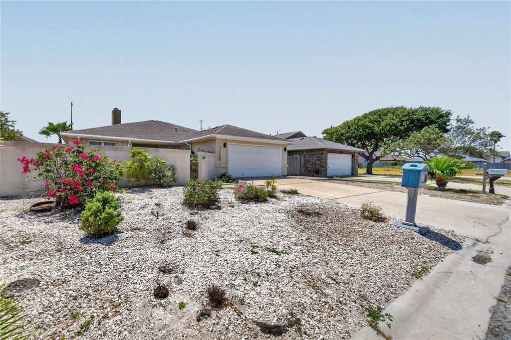 13605 Moro Lane, Corpus Christi, TX 78418 — photo 3