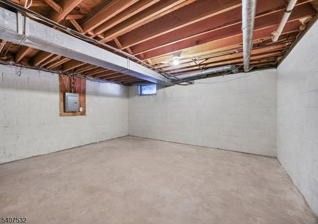 269 Spruce Ct, Raritan Twp., NJ 08822