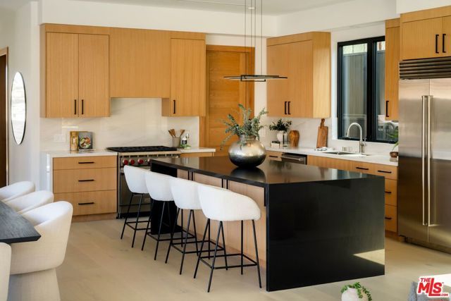 605 Erskine Drive, Los Angeles, CA 90272
