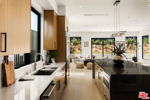 605 Erskine Drive, Los Angeles, CA 90272
