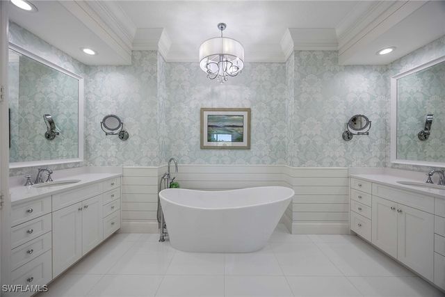 2718 Callista CT 203, Naples, FL 34114