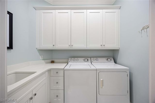 2718 Callista CT 203, Naples, FL 34114