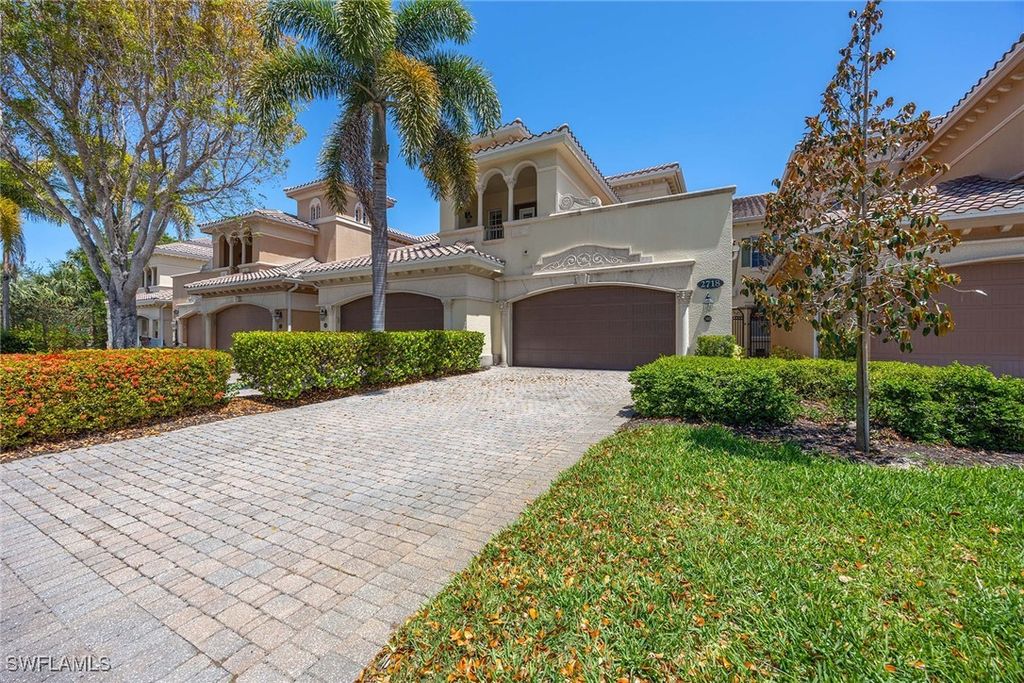 2718 Callista CT 203, Naples, FL 34114