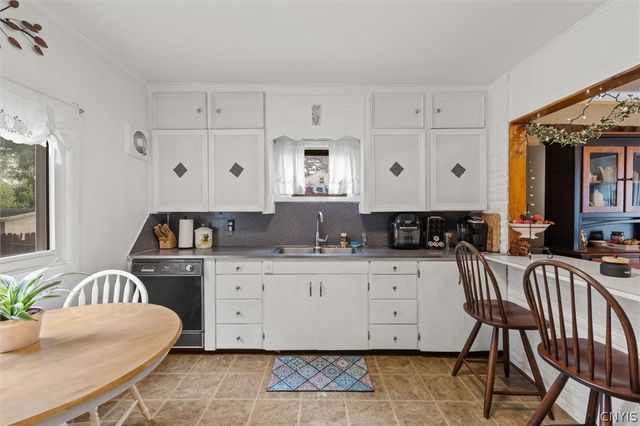 306 Boston Road, Salina, NY 13211